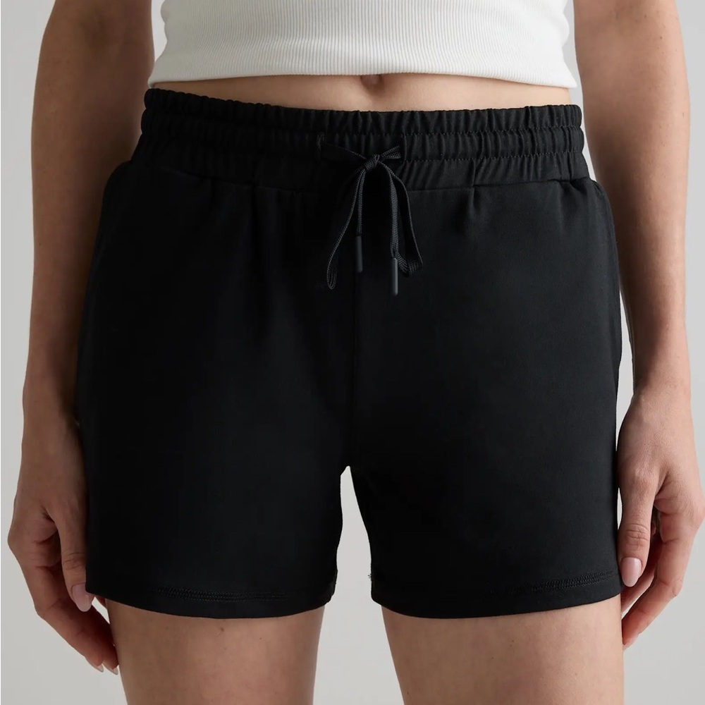 NWT Quince Flowknit Black Shorts (XL)